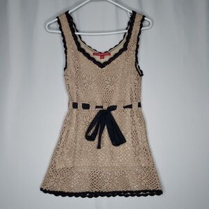JJ Basics Y2K Crochet Babydoll Top Beige Black Lace Tie Empire‎ Cottagecore Boho